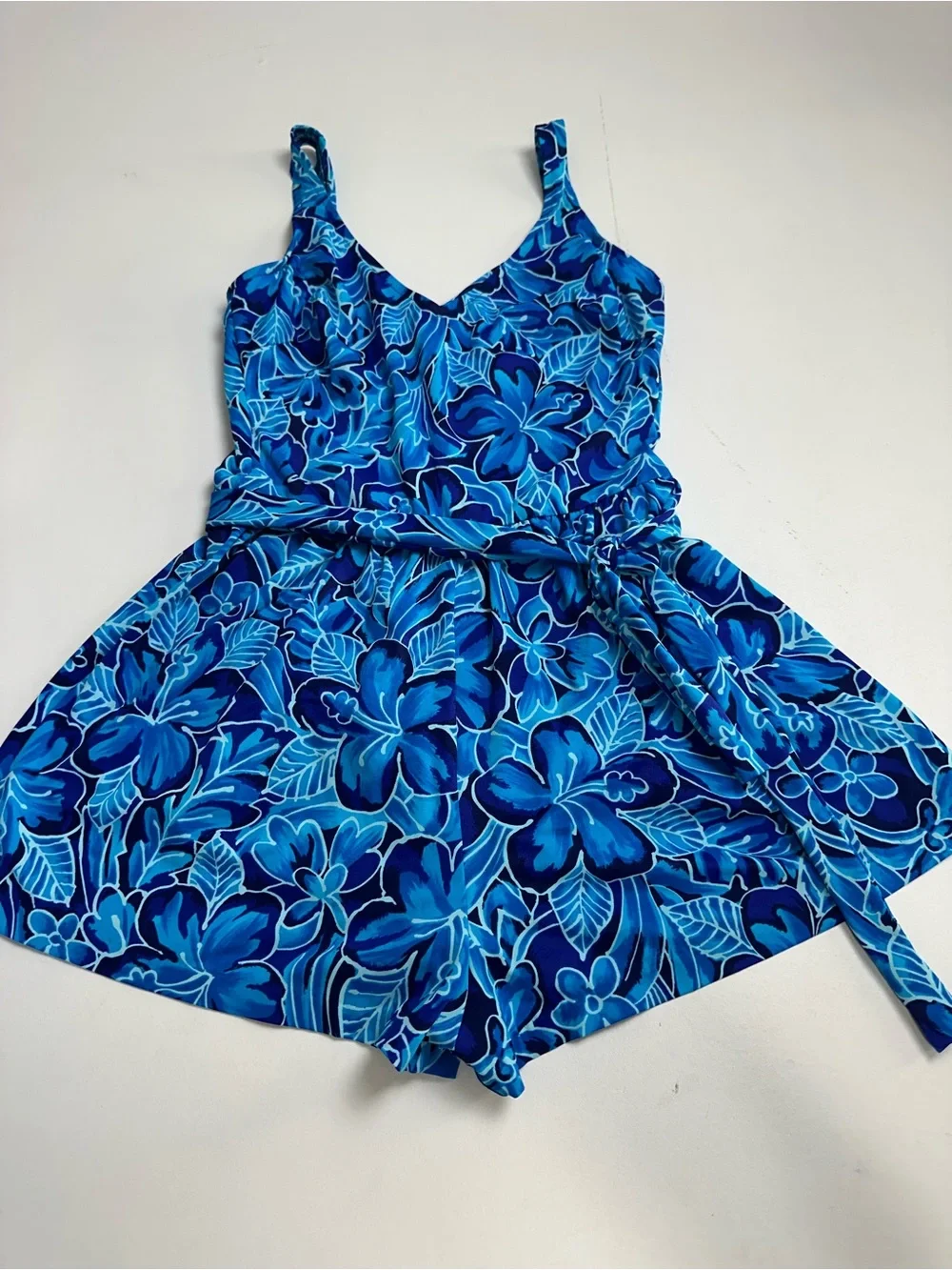 Maxine of Hollywood women’s size 14‎ Blue Floral Tie-Waist Romper